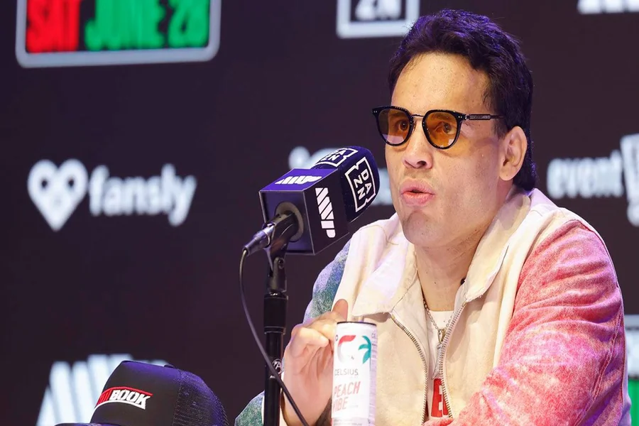 Julio Cesar Chavez Jr Wife